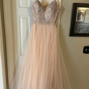 Formal dress.. beautiful, light pink and sparkly!!